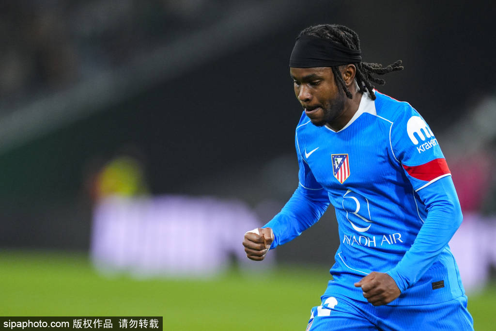 欧冠淘汰赛名单大调整！巴萨坎塞洛入列 热刺三将加盟 恩德里克离队